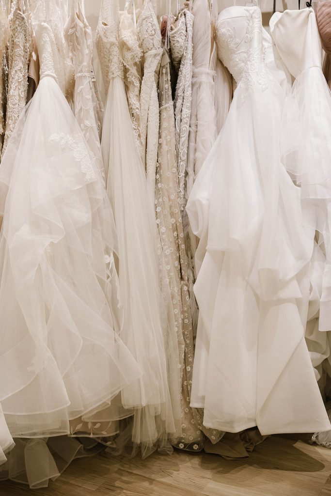 urban-row-photo-betsy-robinson-bridal-32