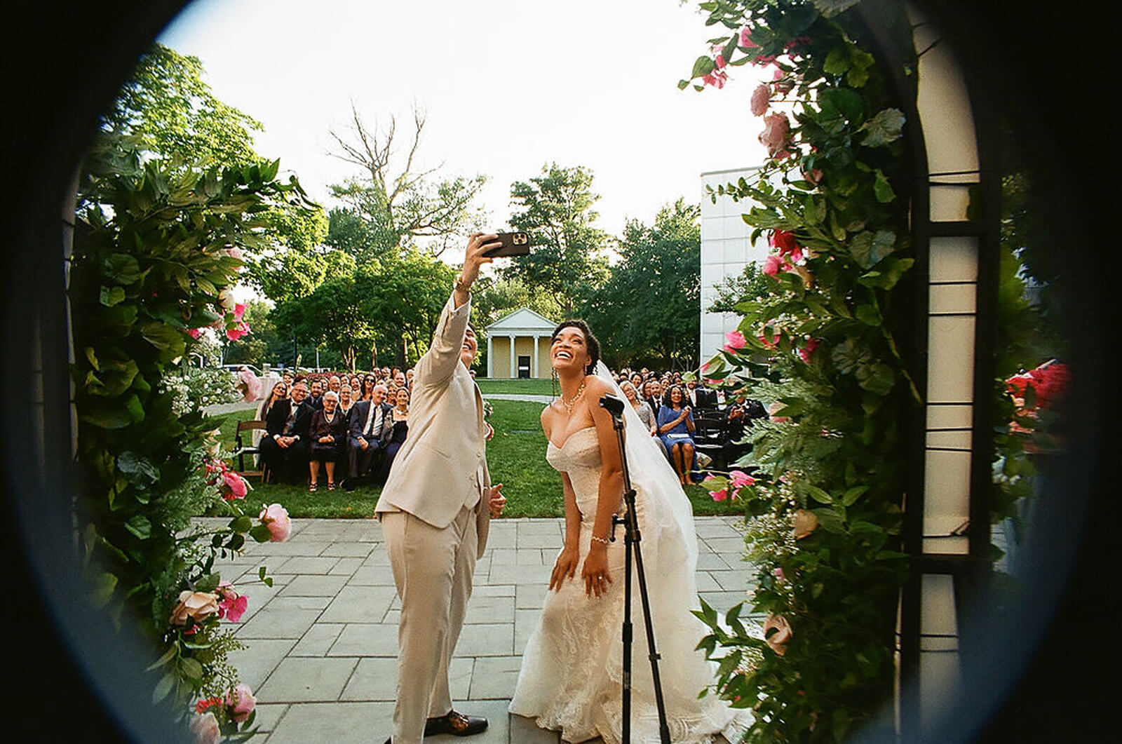 SarahJames_AlexisNick_000042350024