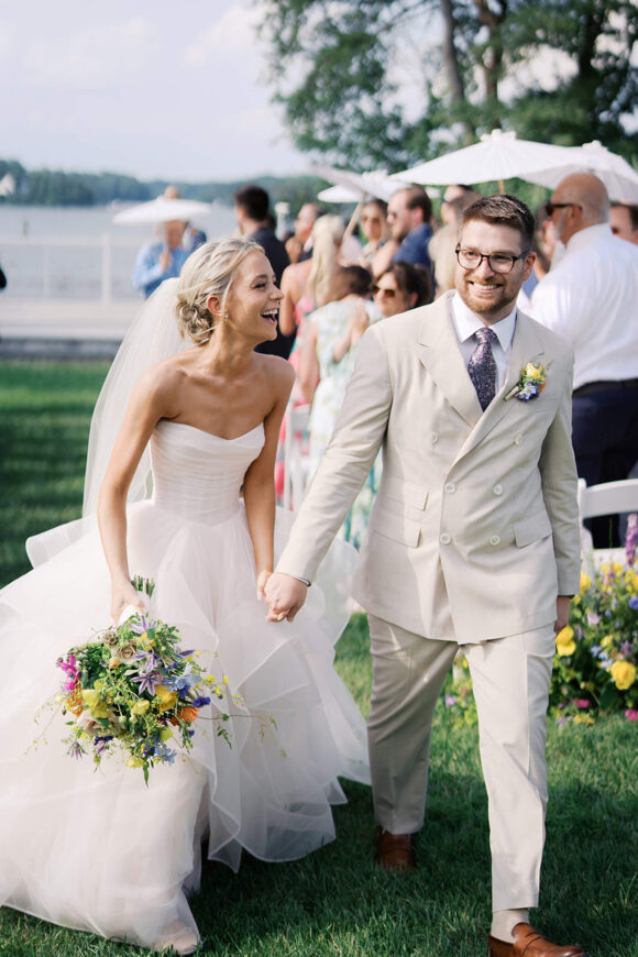 >